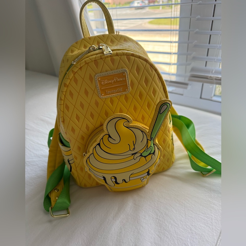 Loungefly dole whip Disney Disneyland Exclusive Backpack